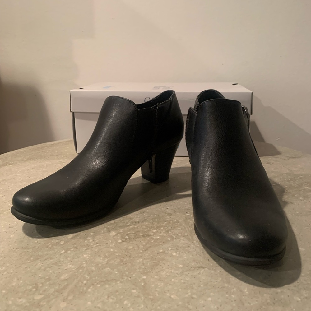 Croft & Barrow Ines Women’s Ankle Boots | Size: 7.5 | Black